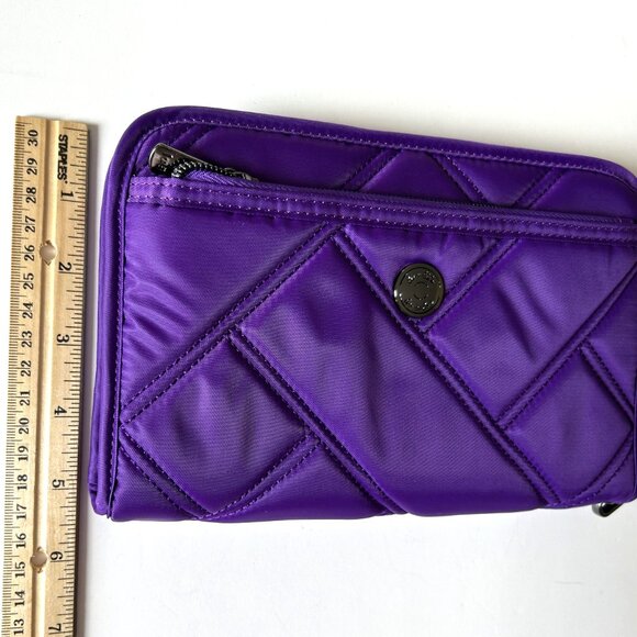 Lug Zeppelin 2 RFID Wristlet Wallet Grape Purple - Picture 8 of 11